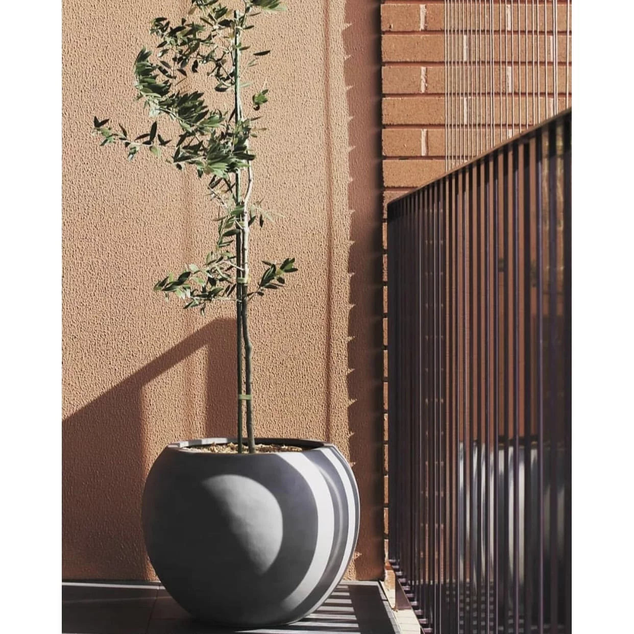 Riverside Fiberstone Modern Sphere Planter for Indoor/Outdoor Terracottapink 17X17X13.5